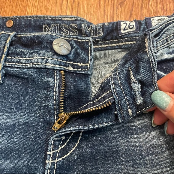 Miss Me Boot Cut JE1048B2L Embellished Jeans size 26 - Picture 5 of 15